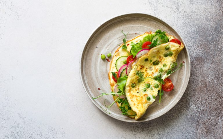 omelette eggs plate